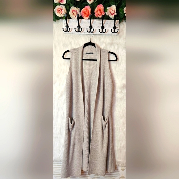 Black Tape_ Knit Longline Sweater Vest - Picture 1 of 5